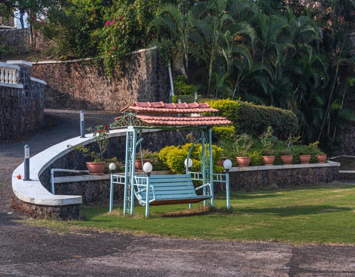 Saffronstays Aurelia, Panchgani - Balinese Villa With Breathtaking Valley Views Extérieur photo